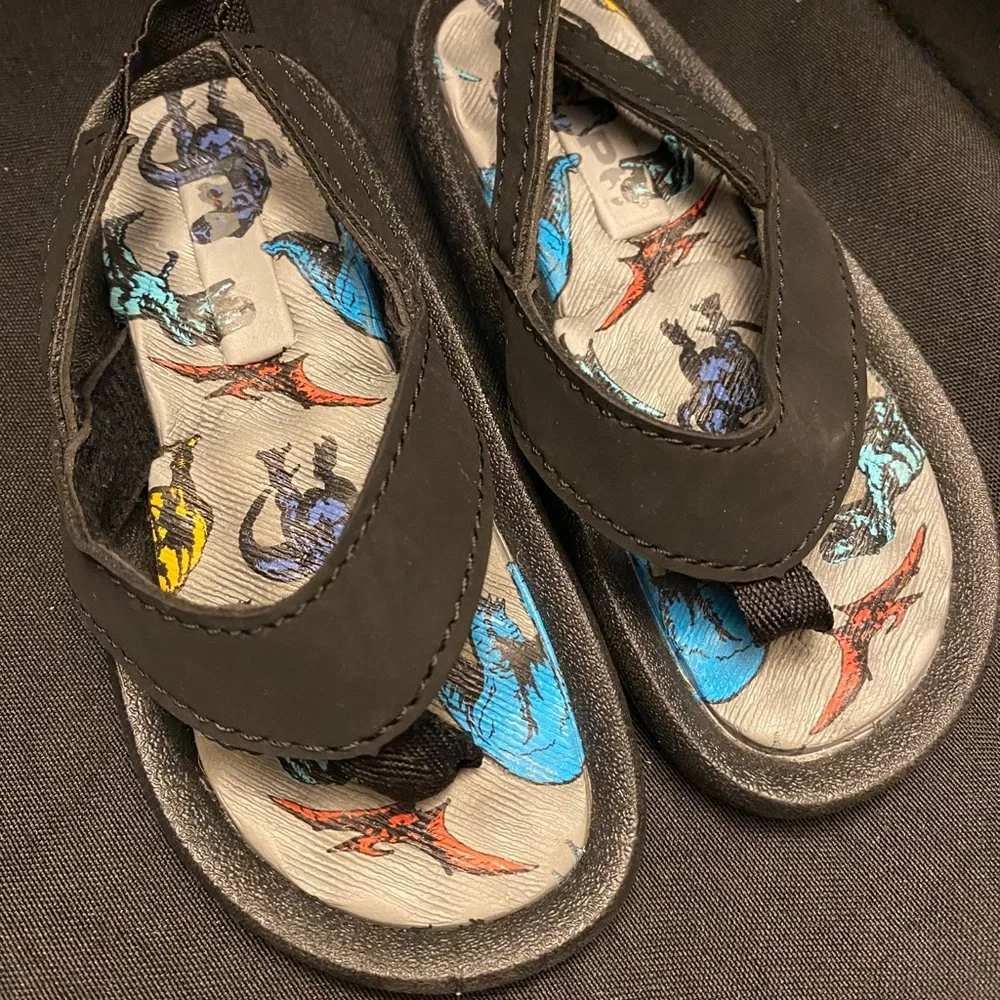 Capelli New York-Multi Dino Sandals-Black:Size:6-7‎